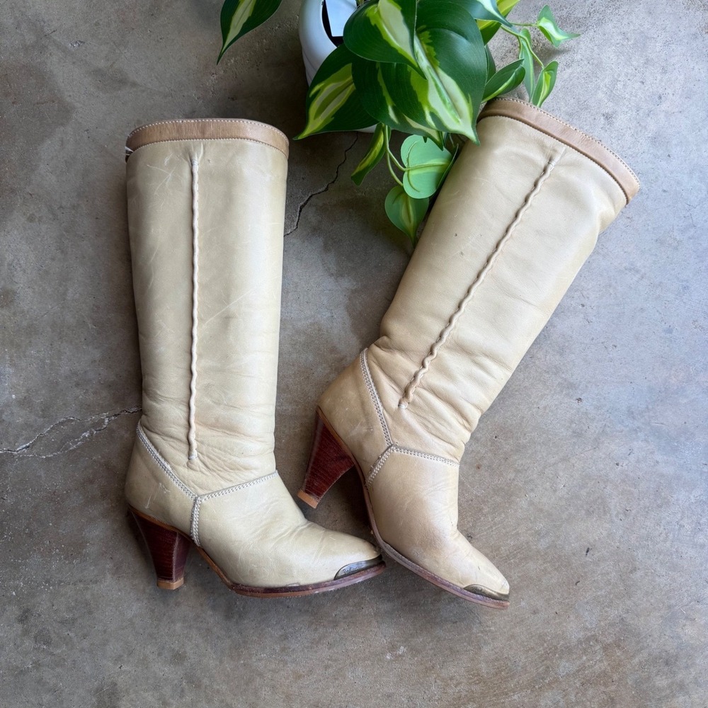 Vintage 70s Zodiac USA Leather Tall Boots Cream Beige Metal Toe Size 6.5 Boho